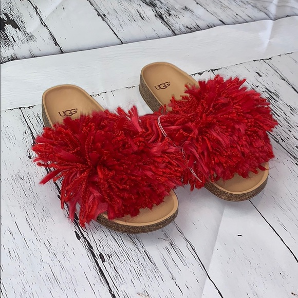 red uggs sandals
